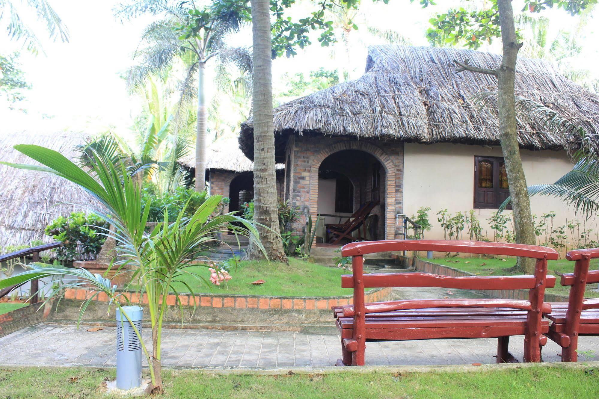 Lien Hiep Thanh Homestay & Beach Bar Phu Quoc Exteriör bild